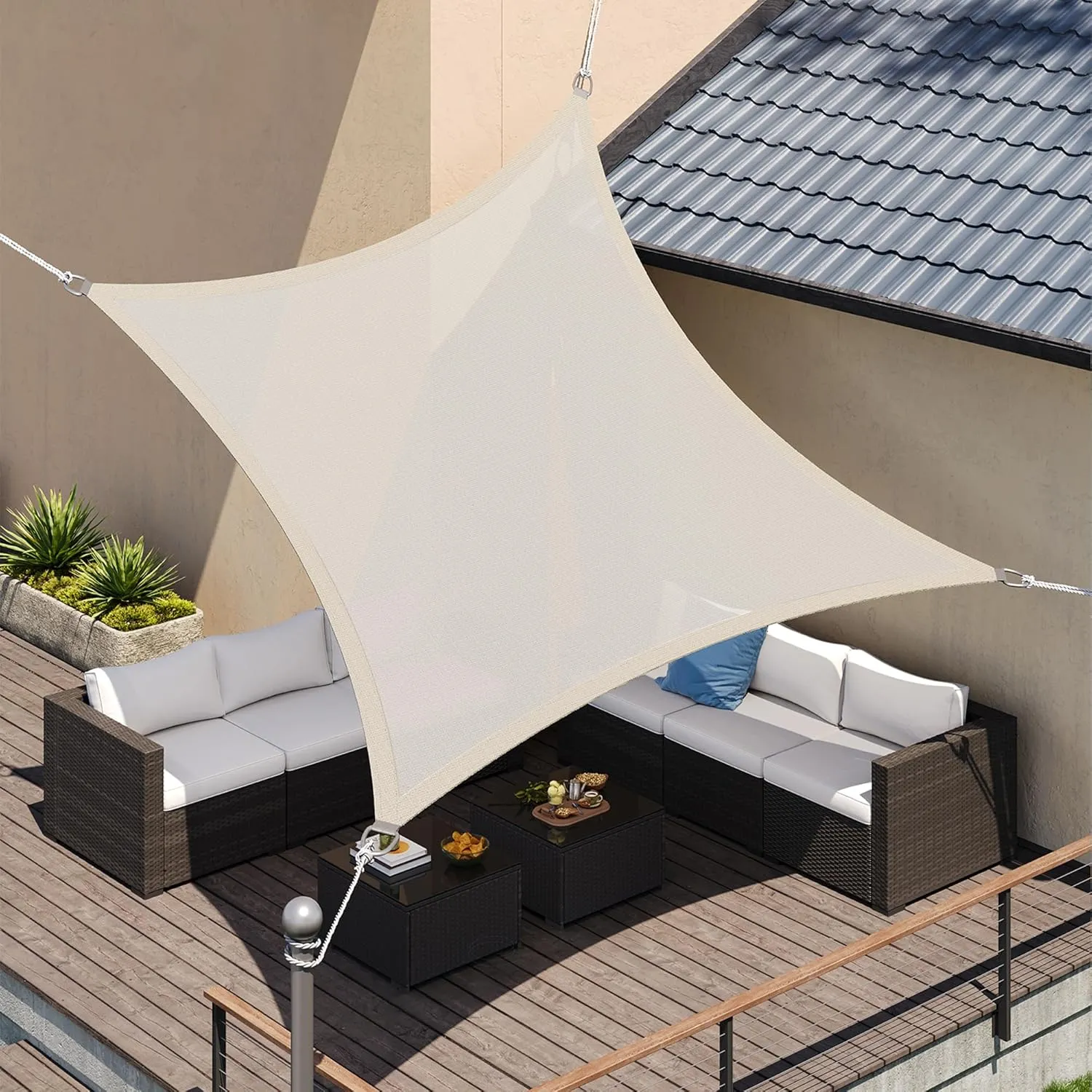SONGMICS Sonnensegel 4 x 4 m, Sonnenschutz aus HDPE-Gewebe, luftdurchlässig, wasserdurchlässig, für Terrasse, Garten, B…