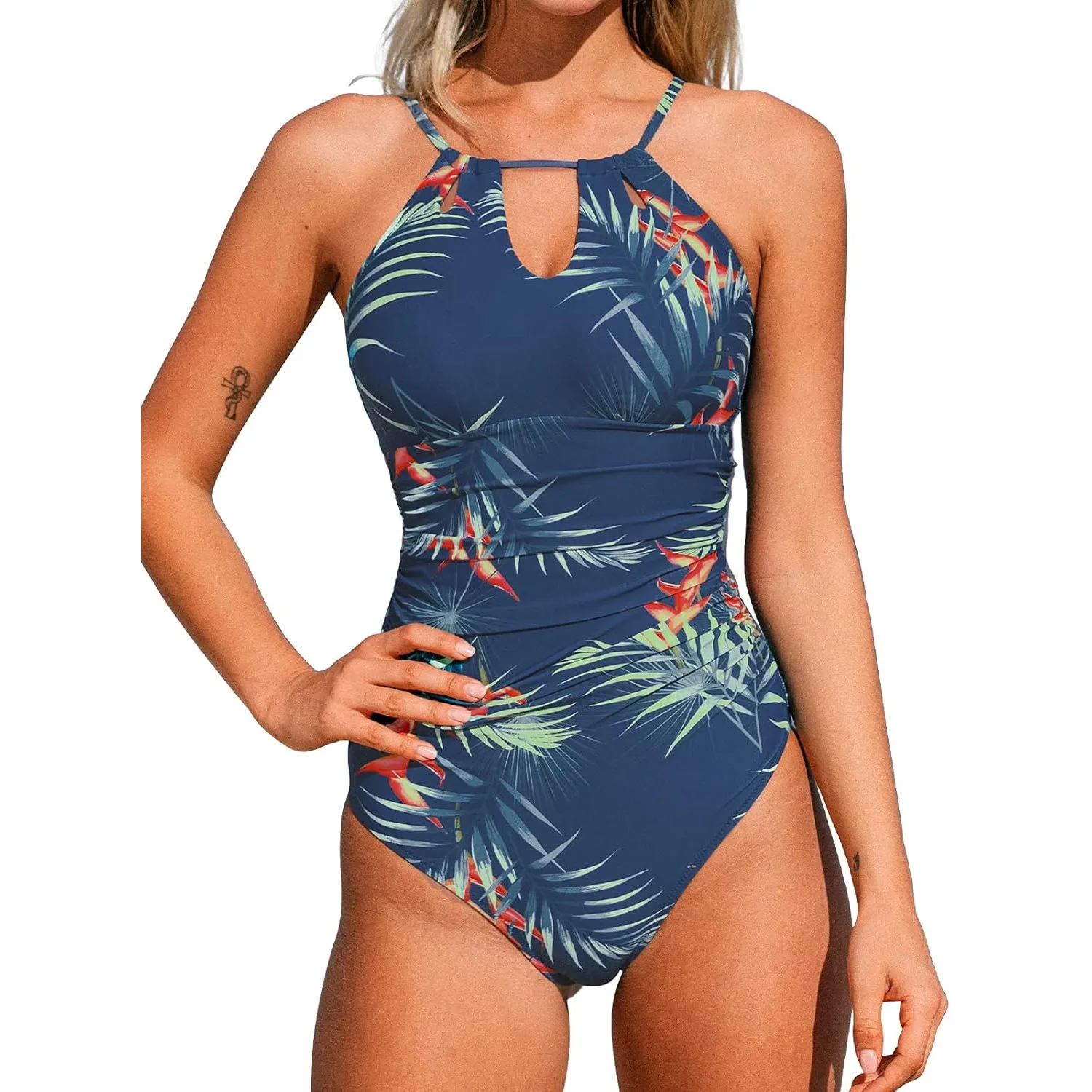 CUPSHE Damen Badeanzug mit Zierausschnitten Raffung Bauchweg Strandmode High Neck Einteilige Bademode Swimsuit