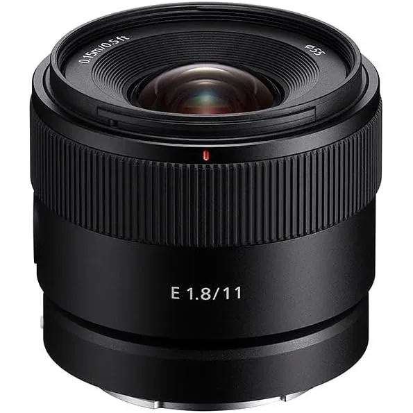 Sony SEL11F18, 11 mm F1.8 APS-C Weitwinkel-Festbrennweite, E-Mount