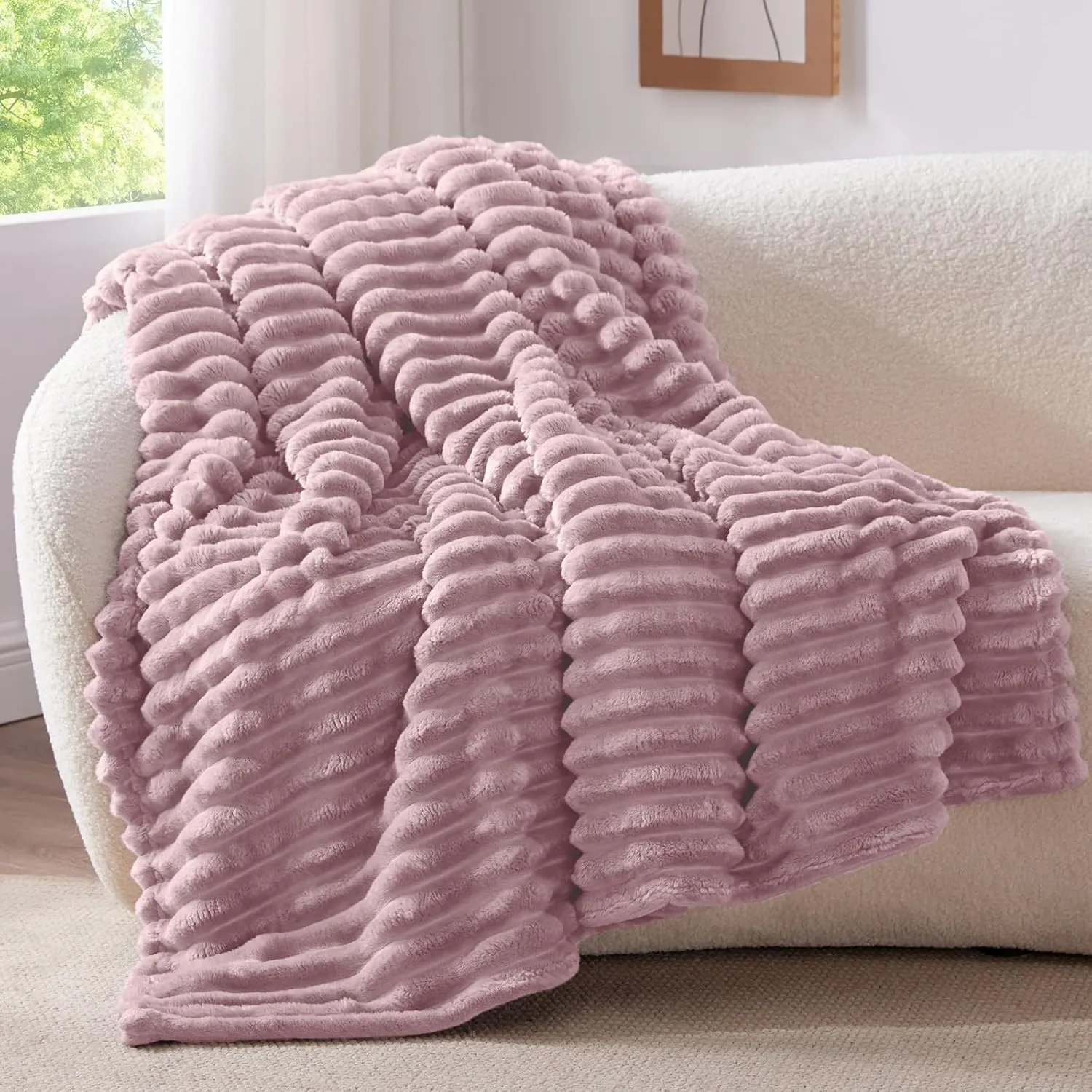 BEDELITE Kuscheldecke Flauschig Decke 150x200 - weiche XL Flanell Decken Beerenviolett für Couch, Deko Streifen Cord Fl…